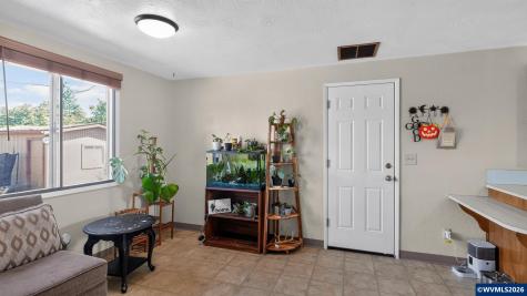 644 45th Place SE Salem OR 97317