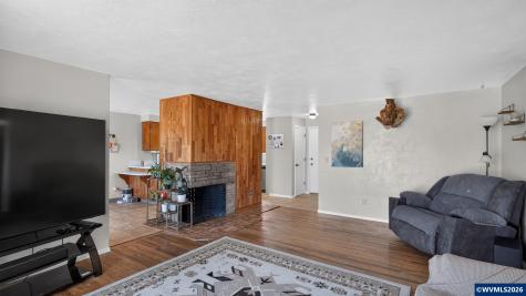 644 45th Place SE Salem OR 97317