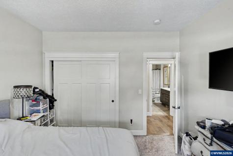 7120 Clover Drive SE Salem OR 97306
