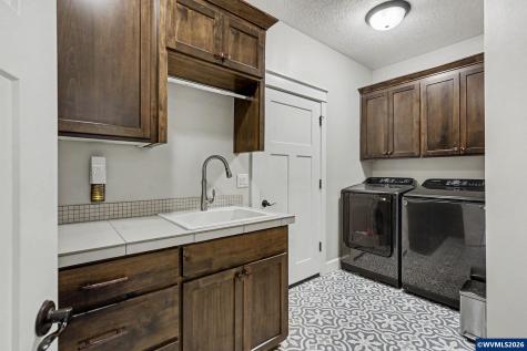 7120 Clover Drive SE Salem OR 97306
