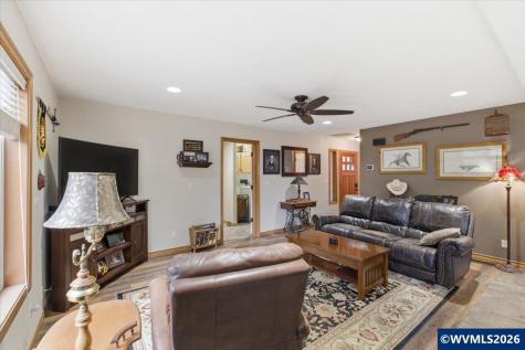 641 NW Ashley Street Dallas OR 97338
