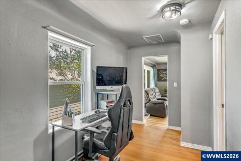 1765 Montrose Avenue NW Salem OR 97304