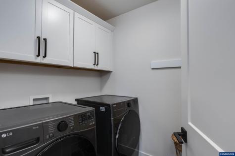 3253 Doughton Street S Salem OR 97302