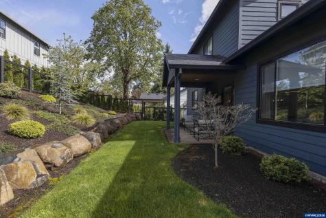 3253 Doughton Street S Salem OR 97302