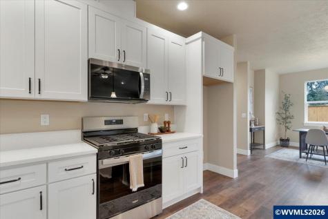 1127 SW Valsetz Avenue Dallas OR 97338