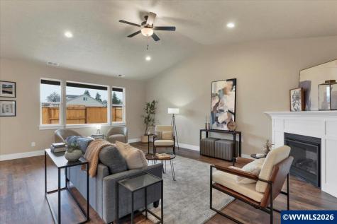 1127 SW Valsetz Avenue Dallas OR 97338