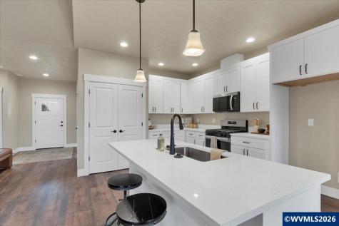 1127 SW Valsetz Avenue Dallas OR 97338