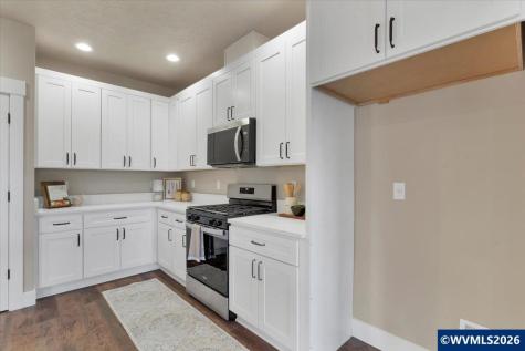 1127 SW Valsetz Avenue Dallas OR 97338