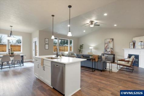 1127 SW Valsetz Avenue Dallas OR 97338