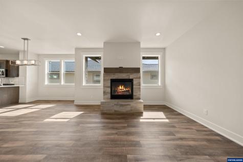 2366 NW Redwood Avenue Redmond OR 97756