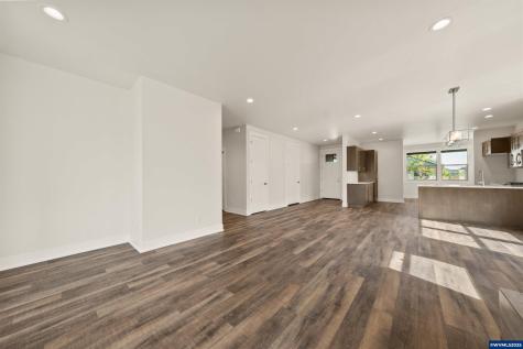 2366 NW Redwood Avenue Redmond OR 97756