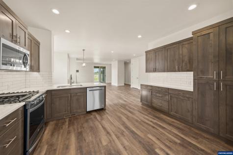 2366 NW Redwood Avenue Redmond OR 97756