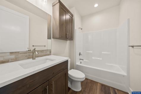 2366 NW Redwood Avenue Redmond OR 97756