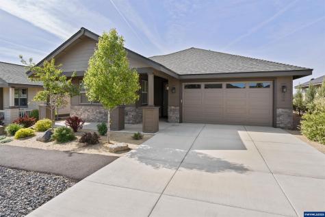 2366 NW Redwood Avenue Redmond OR 97756