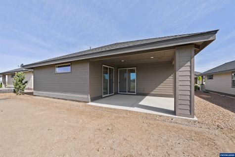 2366 NW Redwood Avenue Redmond OR 97756