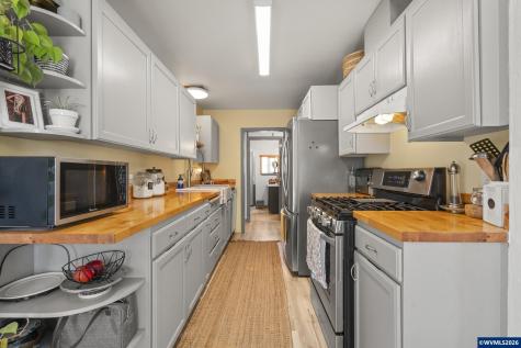1510 S 10th Street Lebanon OR 97355