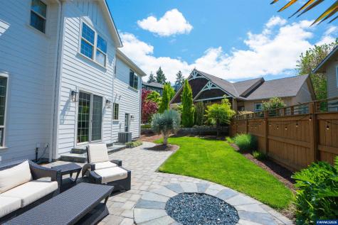 1750 SW Pinehurst Place Corvallis OR 97333