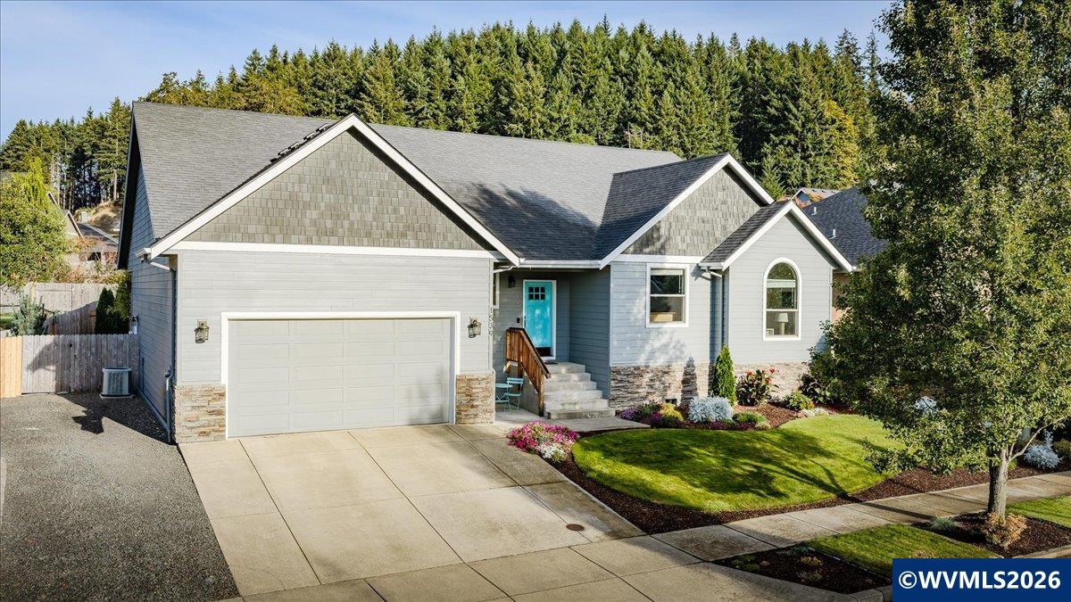 1539 Lakeview Drive NE Silverton OR 97381