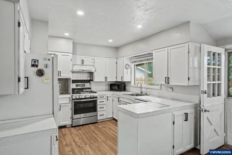 6995 River Road NE Keizer OR 97303