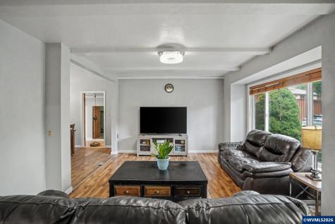 6995 River Road NE Keizer OR 97303