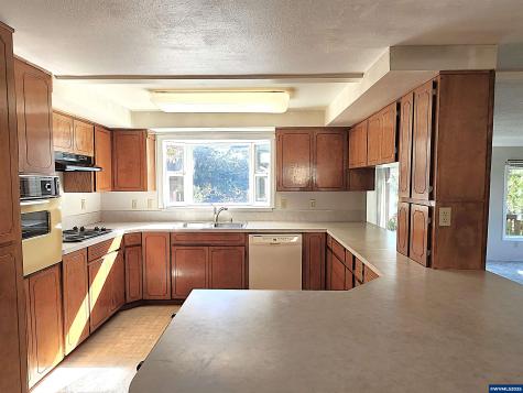 5785 82nd Avenue SE Aumsville OR 97325