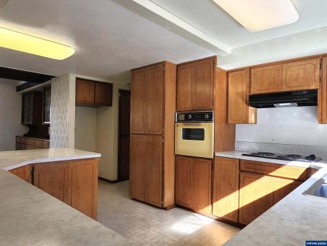5785 82nd Avenue SE Aumsville OR 97325