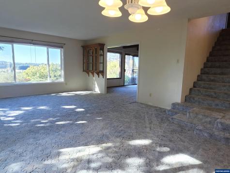 5785 82nd Avenue SE Aumsville OR 97325