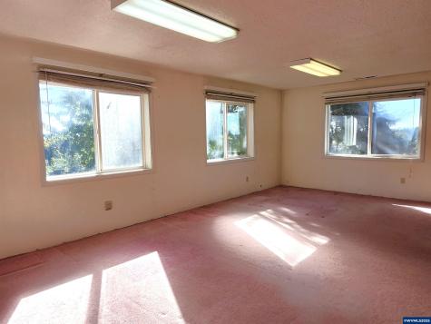 5785 82nd Avenue SE Aumsville OR 97325