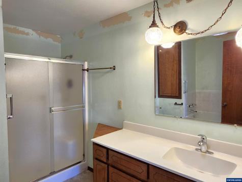 5785 82nd Avenue SE Aumsville OR 97325