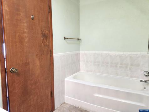 5785 82nd Avenue SE Aumsville OR 97325