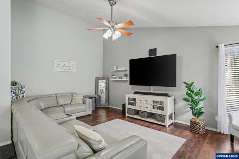 2184 Rock Ledge Drive NE Keizer OR 97303