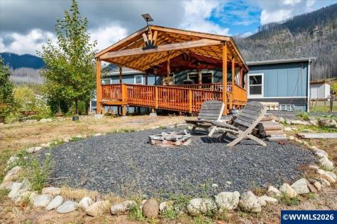 8305 SE Elkhorn Drive Lyons OR 97358