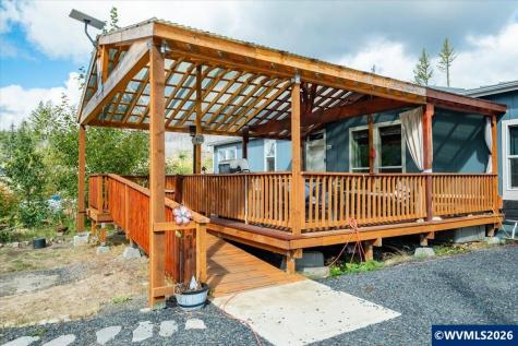 8305 SE Elkhorn Drive Lyons OR 97358