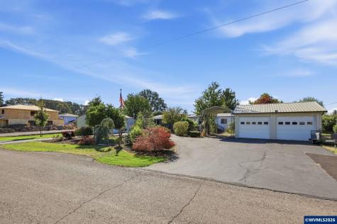820 Kees Street Lebanon OR 97355