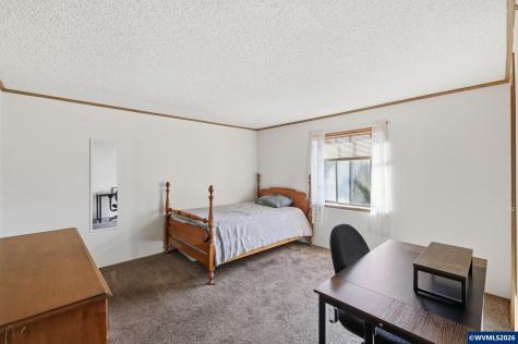 820 Kees Street Lebanon OR 97355