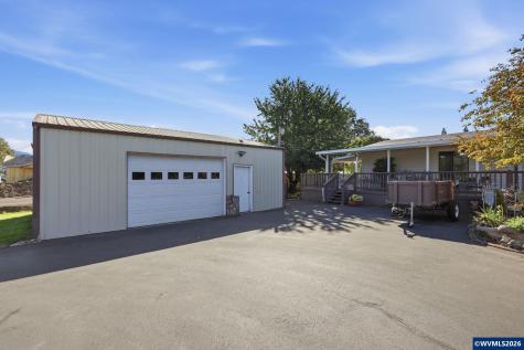 820 Kees Street Lebanon OR 97355