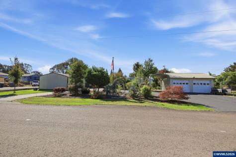 820 Kees Street Lebanon OR 97355