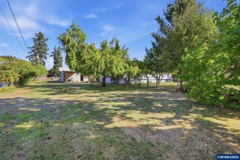 820 Kees Street Lebanon OR 97355