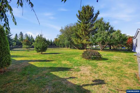 820 Kees Street Lebanon OR 97355
