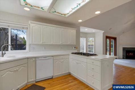 1764 Whitney Drive NW Salem OR 97304