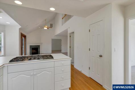 1764 Whitney Drive NW Salem OR 97304