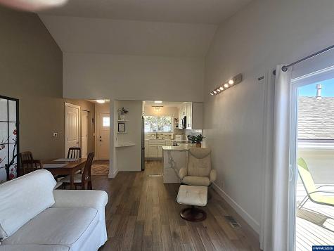 2992 Winslow Way NW Salem OR 97304