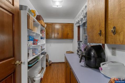 5665 Silverton Road NE Salem OR 97305