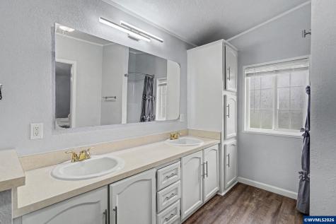 1537 Corum Court NW Salem OR 97304