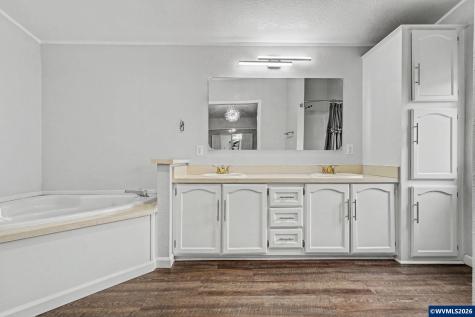 1537 Corum Court NW Salem OR 97304