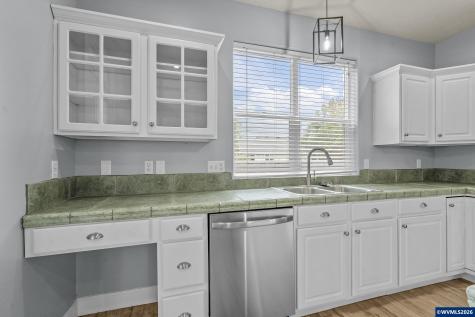 198 Ash Creek Drive W Monmouth OR 97361