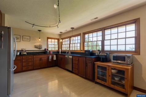 33941 Marys River Estates Road Philomath OR 97370