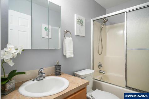 2808 20th Avenue SE Albany OR 97322