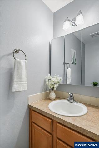 2808 20th Avenue SE Albany OR 97322