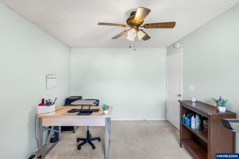 1747 Raywanda Court NE Salem OR 97301
